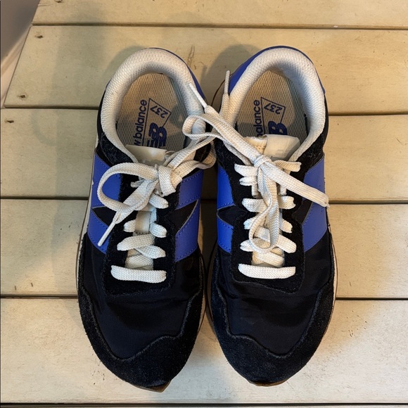 New Balance 237 - Picture 6 of 9